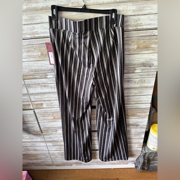 Scarlett Wide Leg Striped Pants - Black and White - Picture 6 of 9